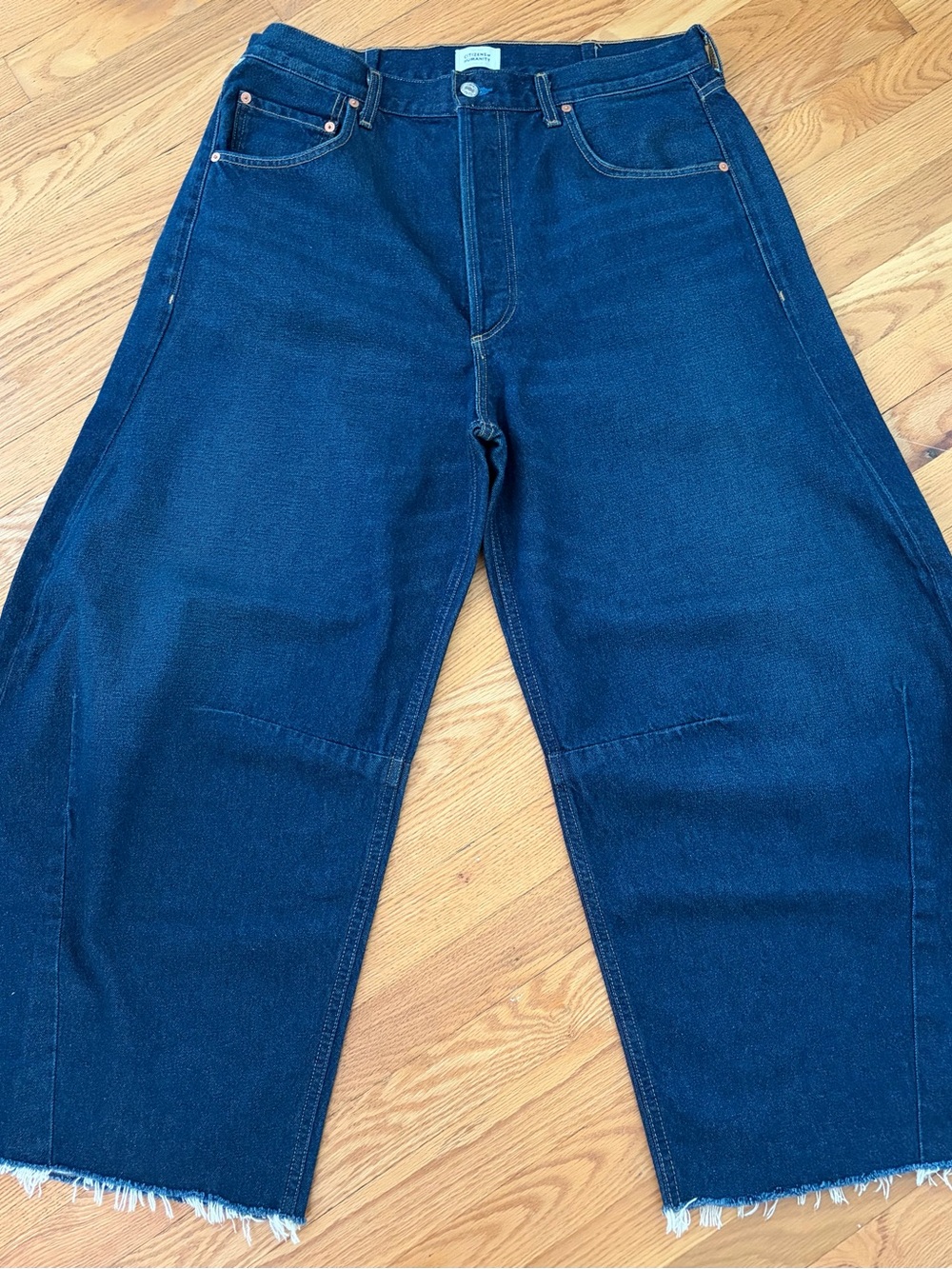 NWOT-Citizens Of Humanity Dark Indigo Horseshoe Jeans
